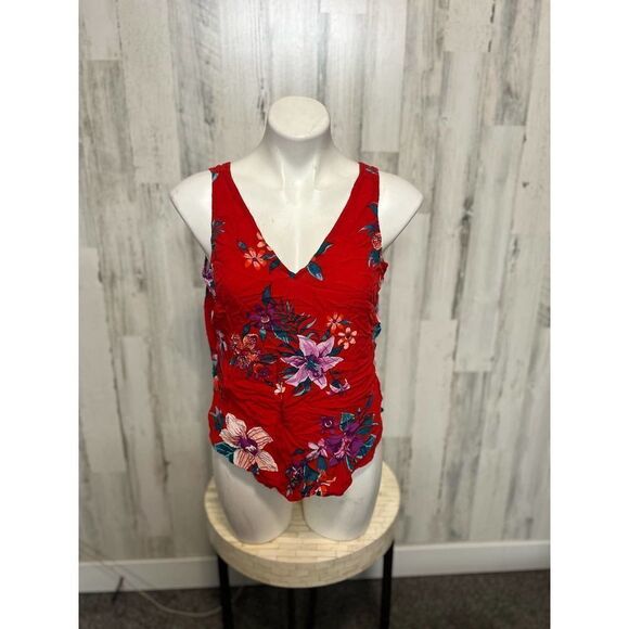 Red tank top - Picture 1 of 5